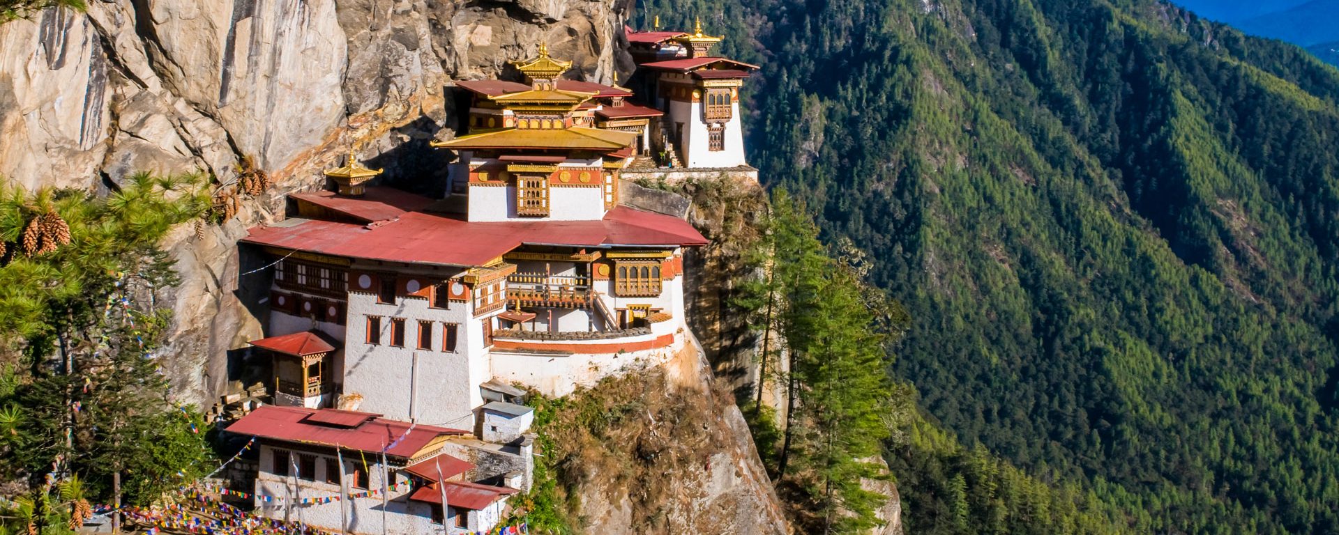 Taktsang monastery (Tiger's Nest) hanging in the cliffs, Paro, Bhutan